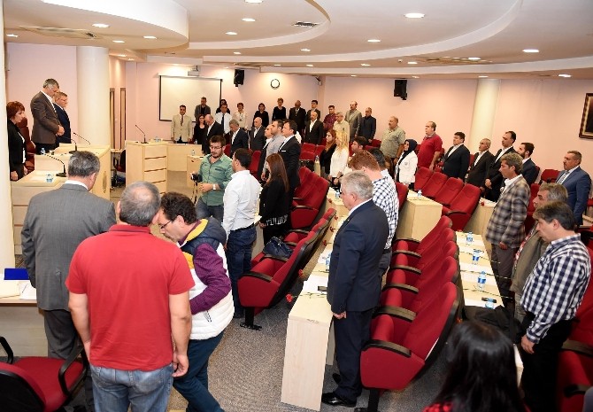 Seyhan Belediye Meclisi'nde Ercan Çetin Anıldı