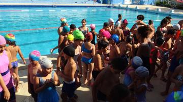 Yüzme Bilmeyen Kalmasın Projesi ile Hataylı çocuklar yüzme öğreniyor