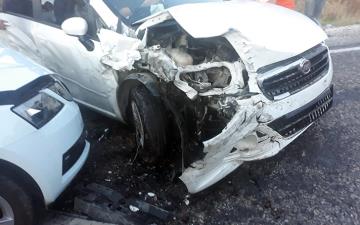 Hatayda 3 aracın karıştığı kazada 6 kişi yaralandı