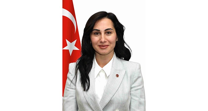 Beykoz Belediye Başkan Vekili Özlem Gürzel CHP’den İstifa Etti