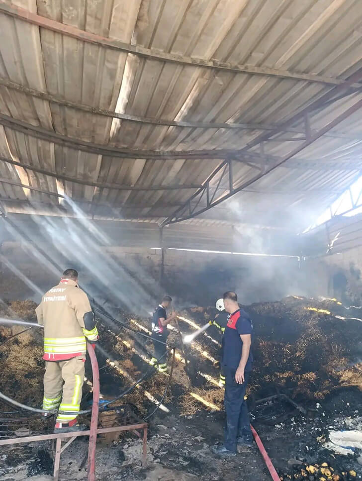 Hatay’da Depremzede Aile Yangınla Bir Kez Daha Yıkıldı!