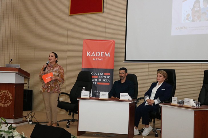 İste’de Koruyucu Aileliğin Toplumsal, Psikolojik Ve Hukuki Boyutları Ele Alındı