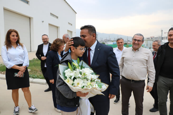 İSTE’den 11 Yaşındaki Dahiye Destek!