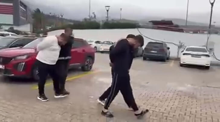 İskenderun’da silahlı saldırı şüphelileri tutuklandı!