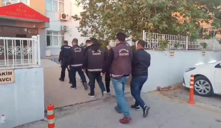 Erzin’de Hapis Cezası İle Aranan 4 Kişi Tutuklandı