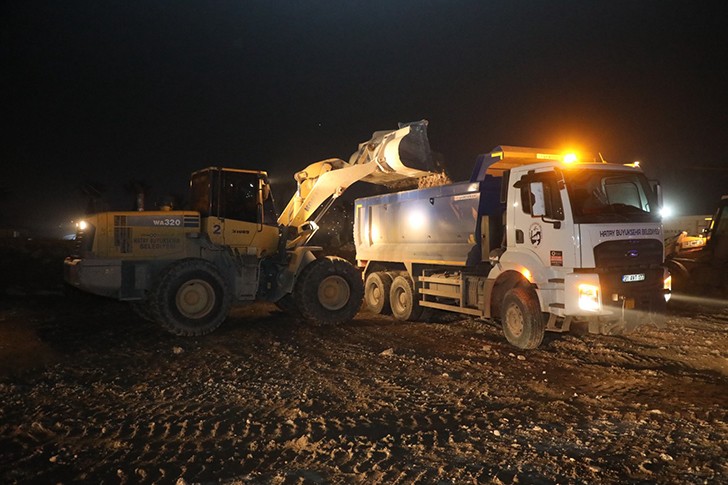 HBB’den Hafriyatta Gece Mesaisi