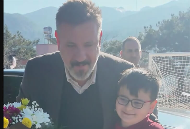 Başkan Üstün’den Karne Sürprizi!