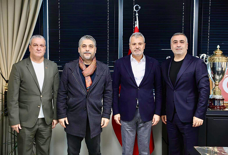 BAŞKAN ÖNTÜRK MHP HEYETİNİ KABUL ETTİ!
