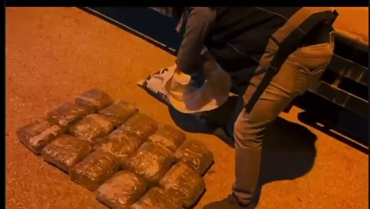 Kamyonette 11 Kilo Skunk Ele Geçirildi!