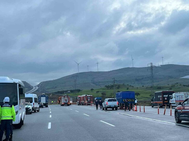 Balıkesir’de F-16 Uçağının Düştüğü Bölgede Çalışmalar Sabahın İlk Işıklarıyla Devam Ediyor