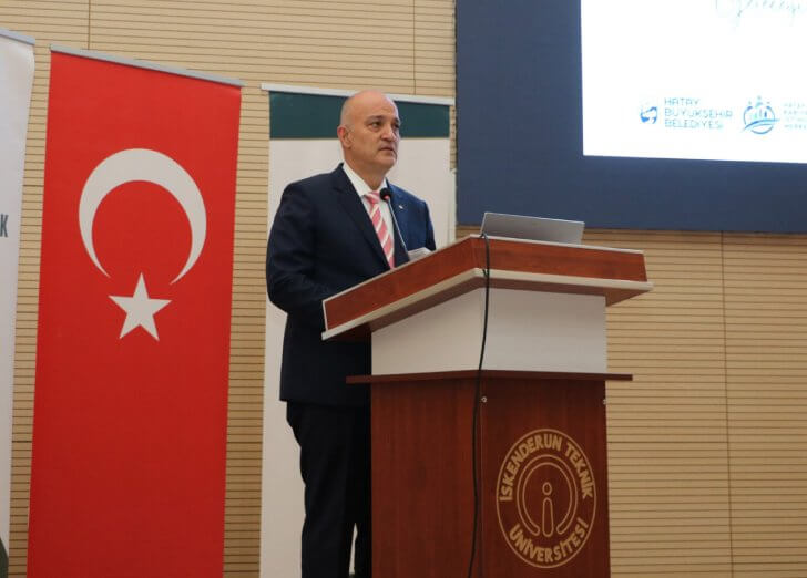 İsdemir Genel Müdürü Ayhan Akın ‘Kariyer Yol Haritası’nda Gençlere İlham Oldu