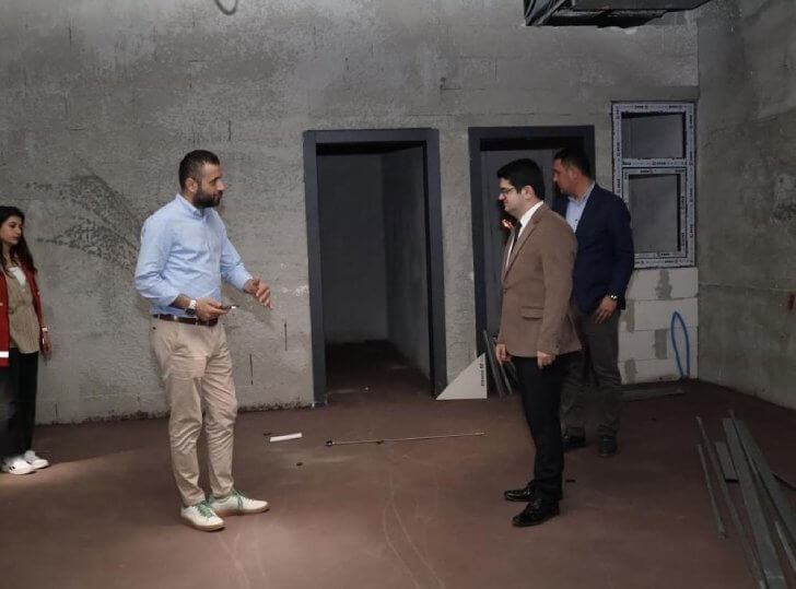 Arsuz’da Sosyal Hizmet Merkezi Binasında Çalışmalar Sürüyor