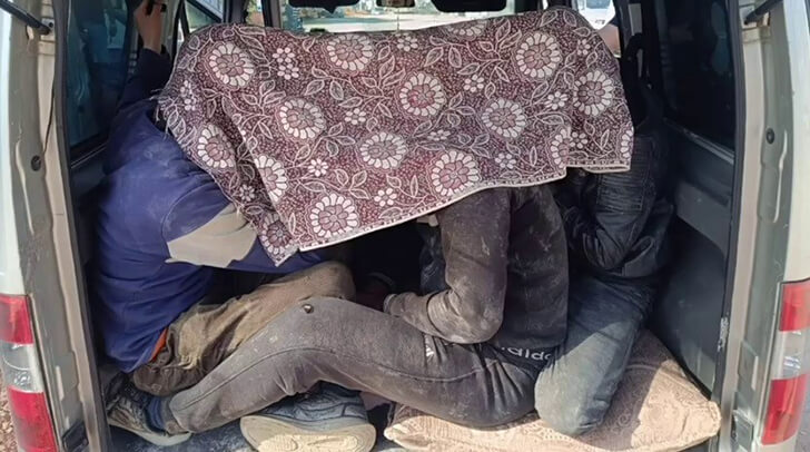 10 Kaçak Göçmen Yakalandı, Araç Sürücüsüne 100 Bin TL Ceza!