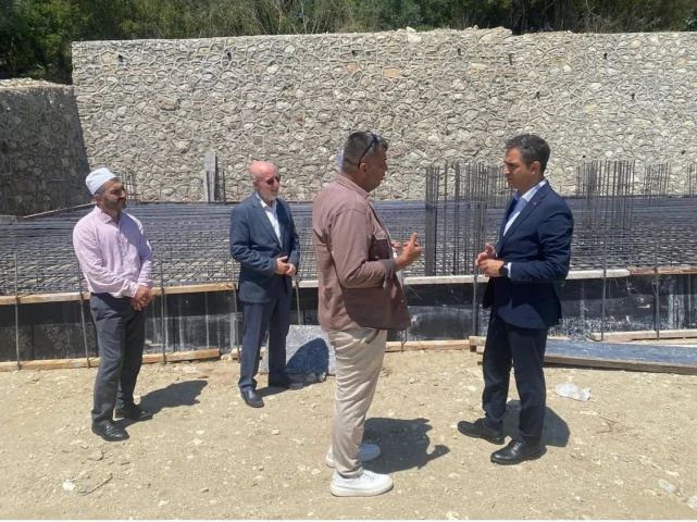 Çökek Mahallesi’nde cami inşaatı devam ediyor