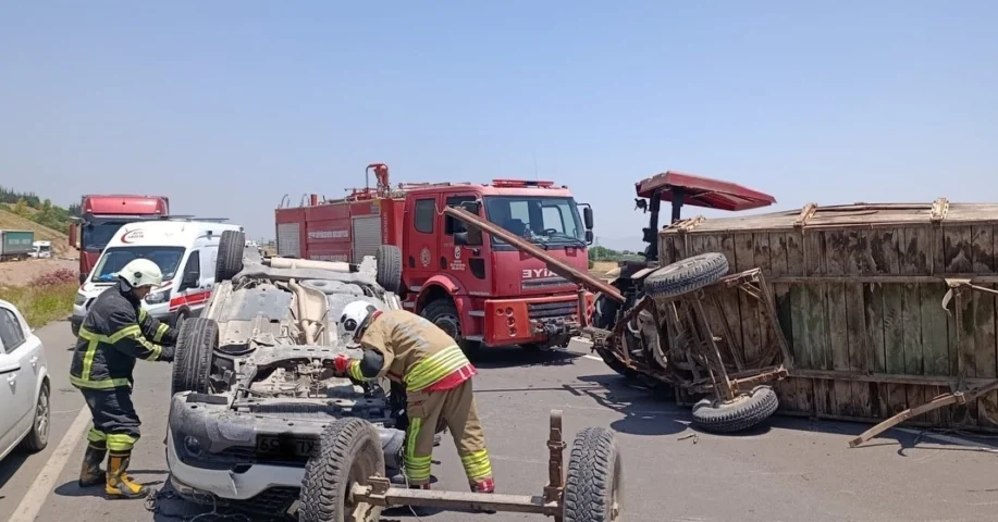 Kırıkhan’da Traktörle Çarpışan Otomobil Takla Attı: 2 yaralı