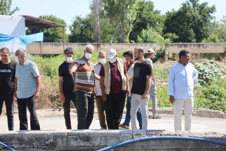 Fabrika Atıkları Yüzünden Dere, Çöplüğe Döndü