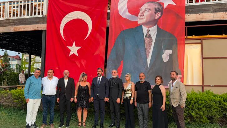 İskenderun Berberler ve Kuaförler Odası’ndan Muhteşem Balo Gecesi