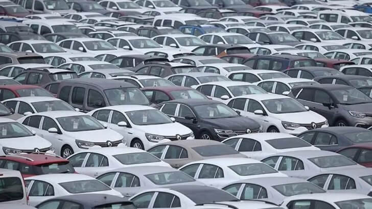 Binek Otomobillere Asgari Maktu Vergi Geldi
