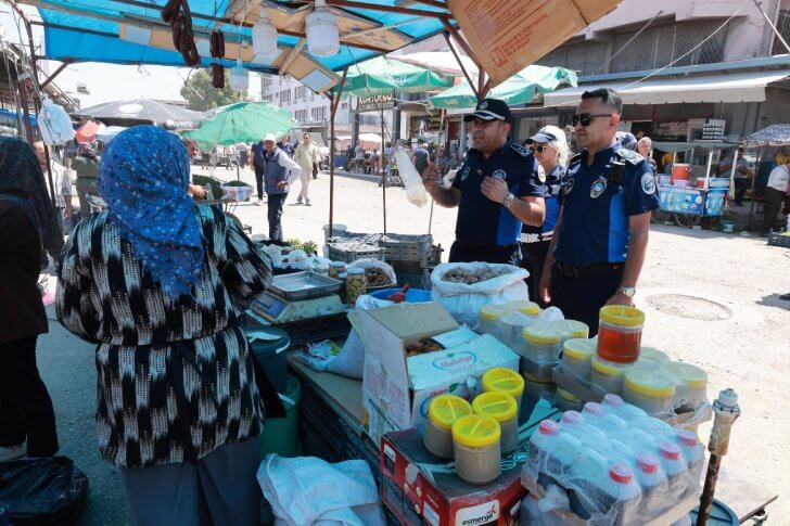 Meydan Mahallesi’ndeki Esnaf, Geçici Yerlerine Taşındı