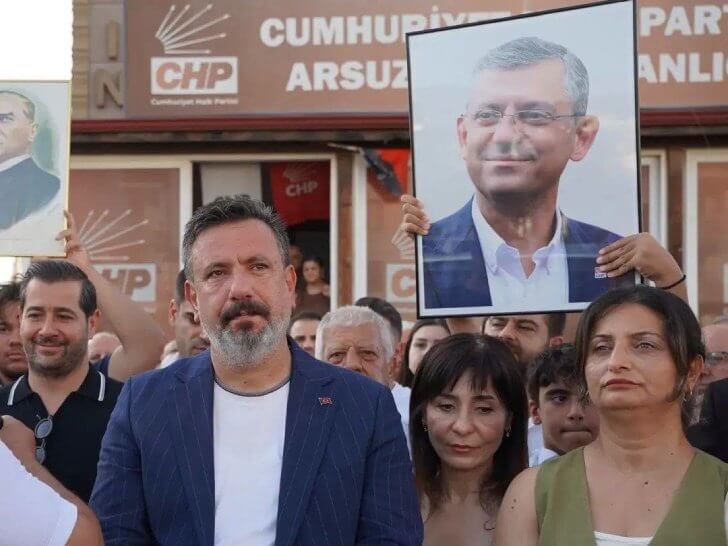 HATAY’A DAMGA VURAN İSTİFA AÇIKLAMASI:SAMİ ÜSTÜN YENİ PARTİ’DE !